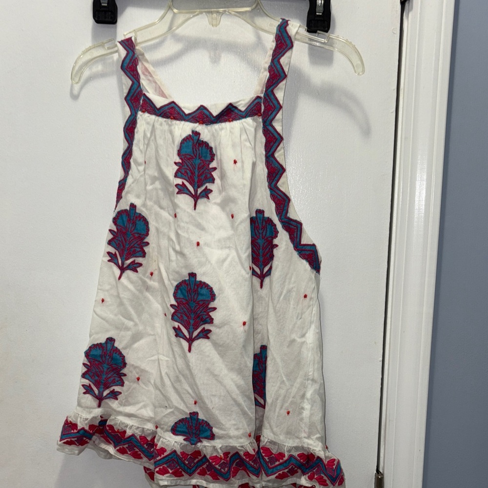 Anthropology, White and Blue Embroidered top size xs